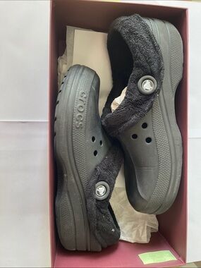 CROCS Black Classic Clog with Plush Lining